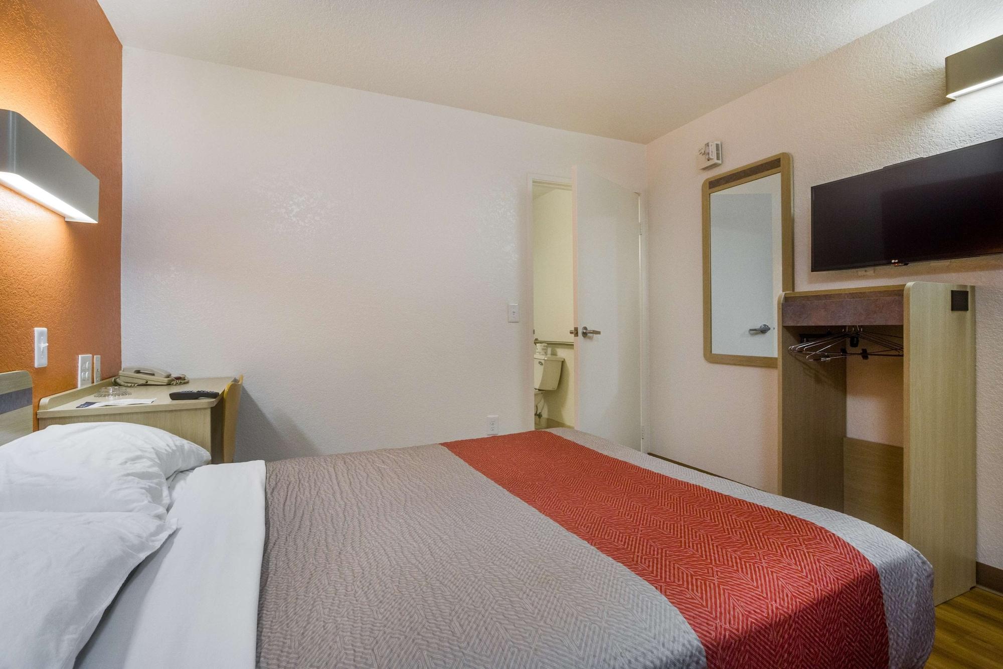 Park Inn By Radisson, เลควูด ภายนอก รูปภาพ