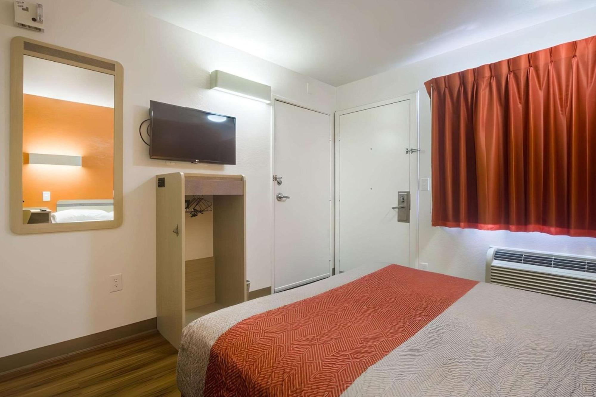 Park Inn By Radisson, เลควูด ภายนอก รูปภาพ